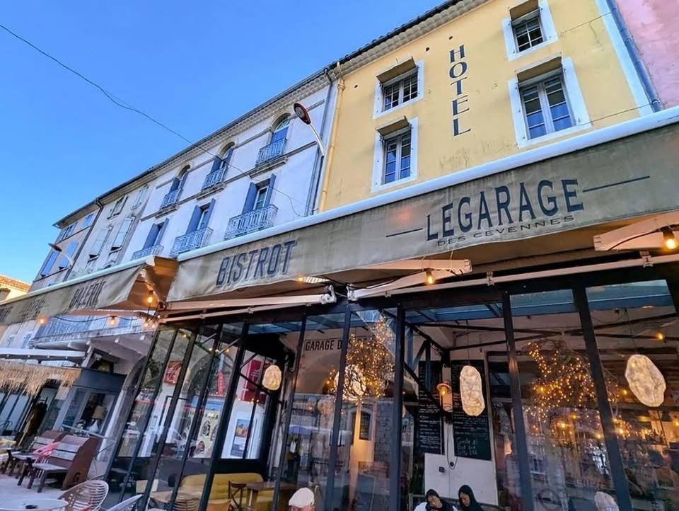 L'Hotel Du Garage Des Cevennes อ็องดูซ ภายนอก รูปภาพ